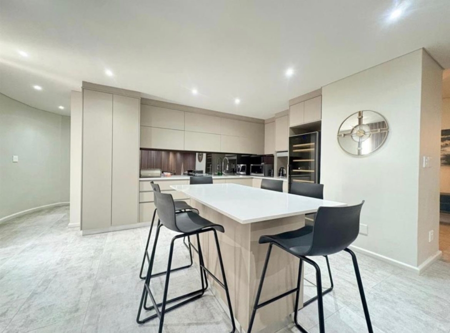 4 Bedroom Property for Sale in Table View Western Cape